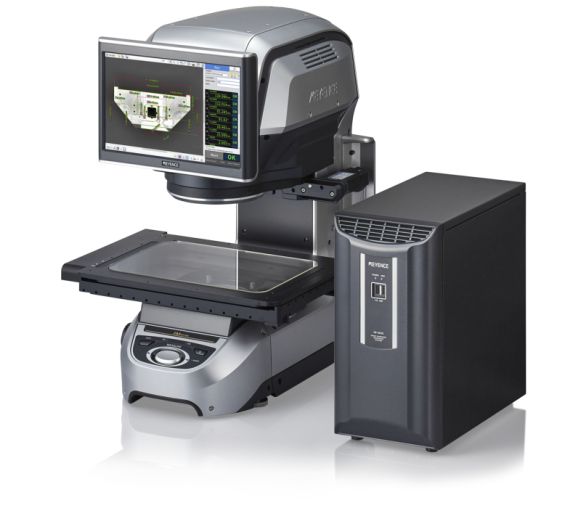 KEYENCE IM-8000 digital measuring projector with monitor and controller